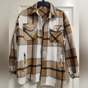 Women's plaid button shacket